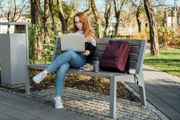 Come utilizzare l'intelligenza artificiale per migliorare la pianificazione delle risorse umane?