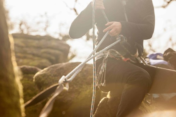 In che modo l'aggiornamento dei sensori del sistema ADAS può migliorare la sicurezza di guida in condizioni meteo avverse?